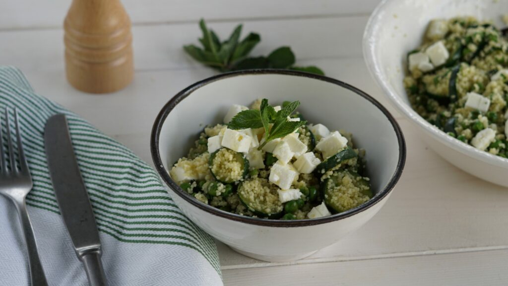Cous Cous con zucchine, piselli e feta