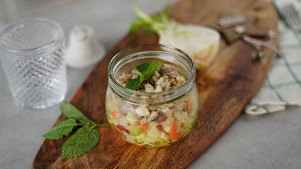 Merluzzo in padella con tartare di verdure