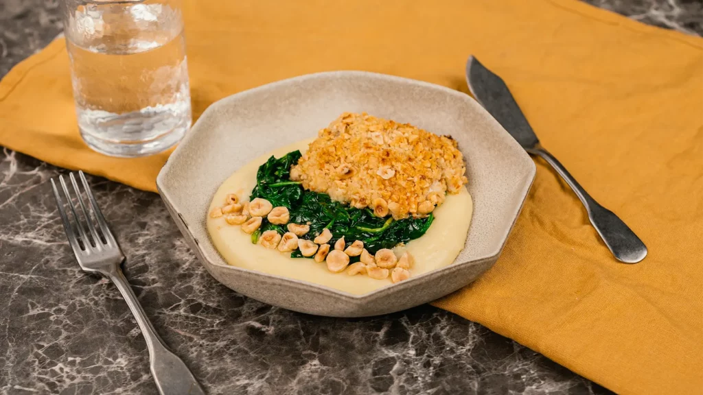 Salmone in crosta di nocciole
